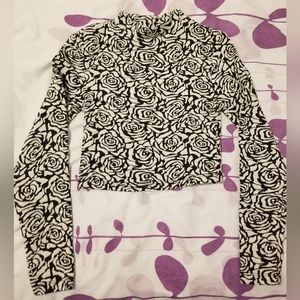 H&M - Cropped Rose Top